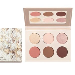 MRS. WEST PALETTE Kim Kardashian West Sold out